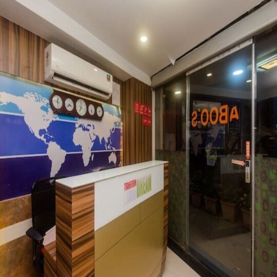 Lucky Galaxy Hotel photo